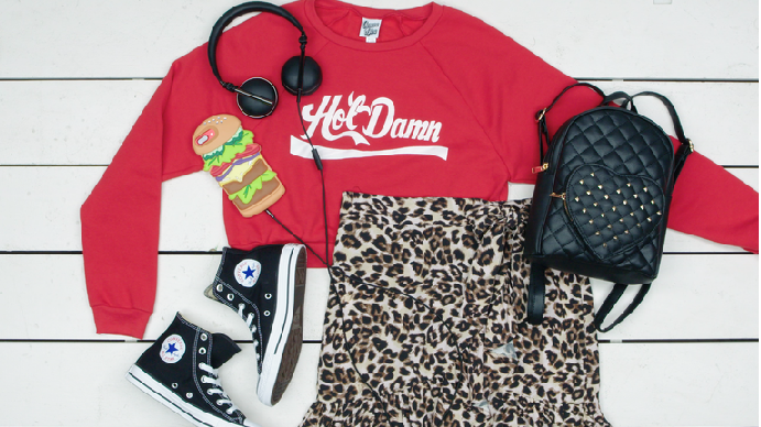 6 Cutest Outfits Perfect for Your First Day of College